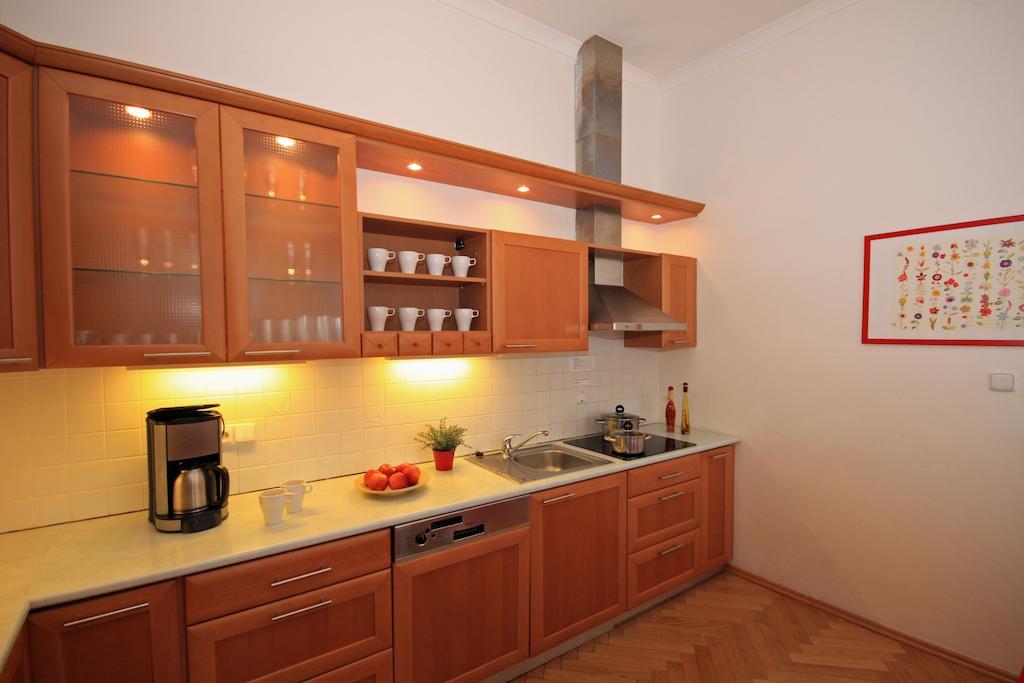 Leo Apartments Old Town Prague Room photo