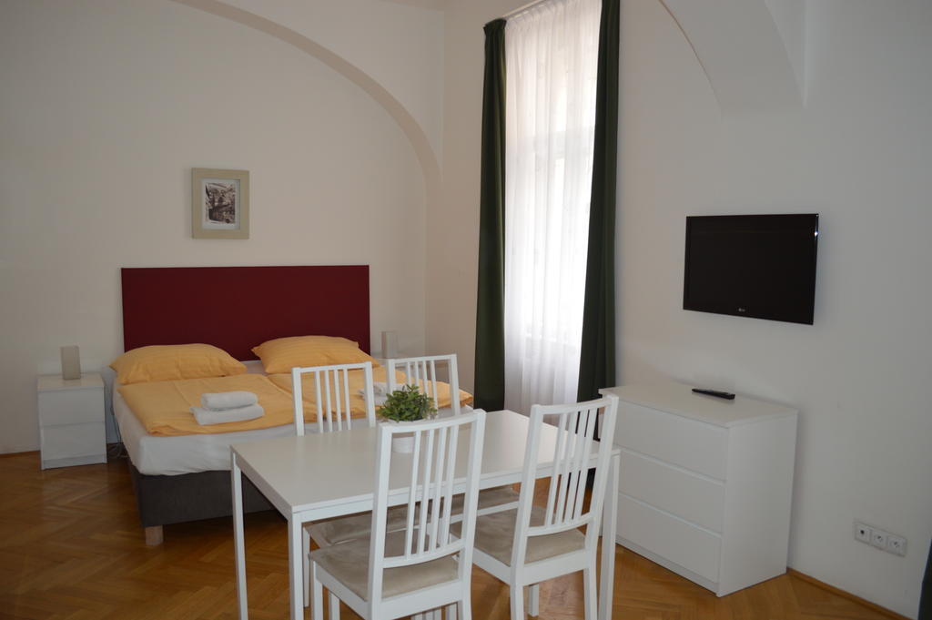 Leo Apartments Old Town Prague Exterior photo